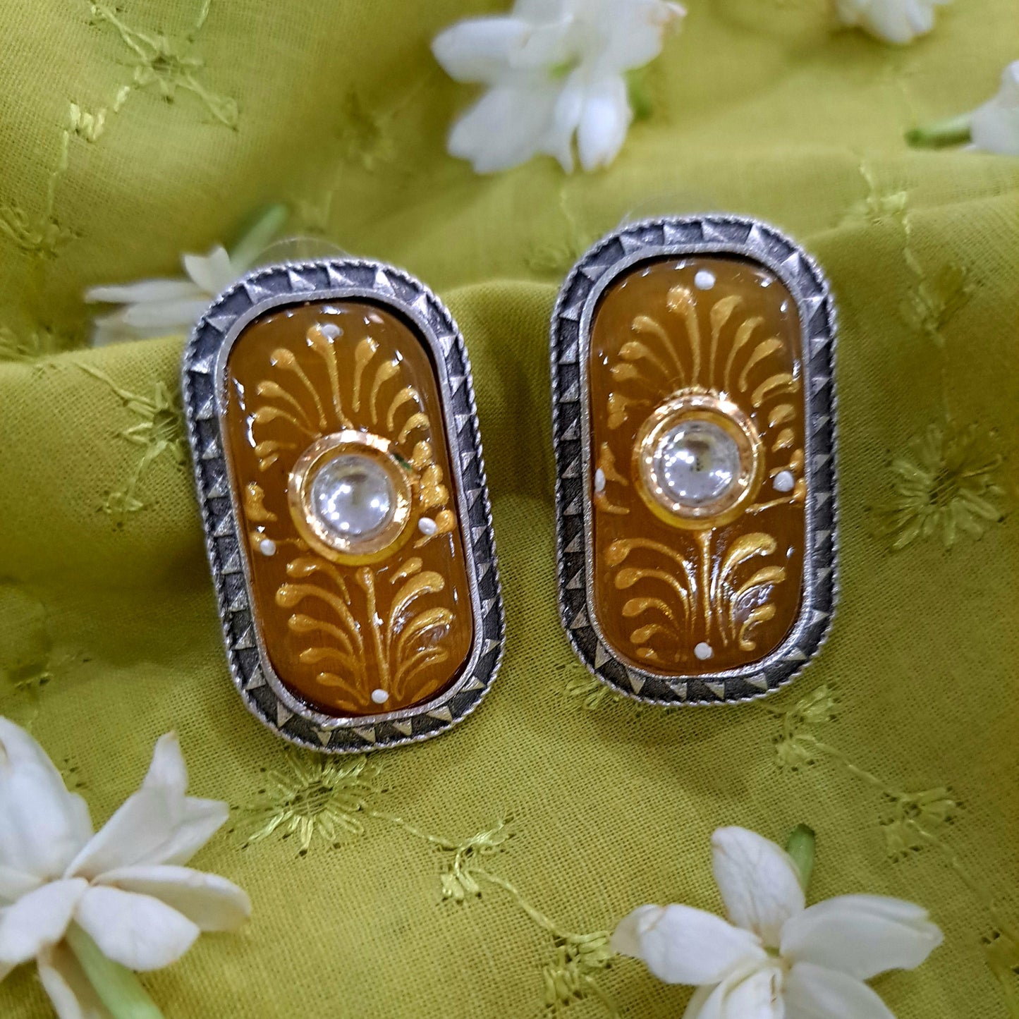 Meenira