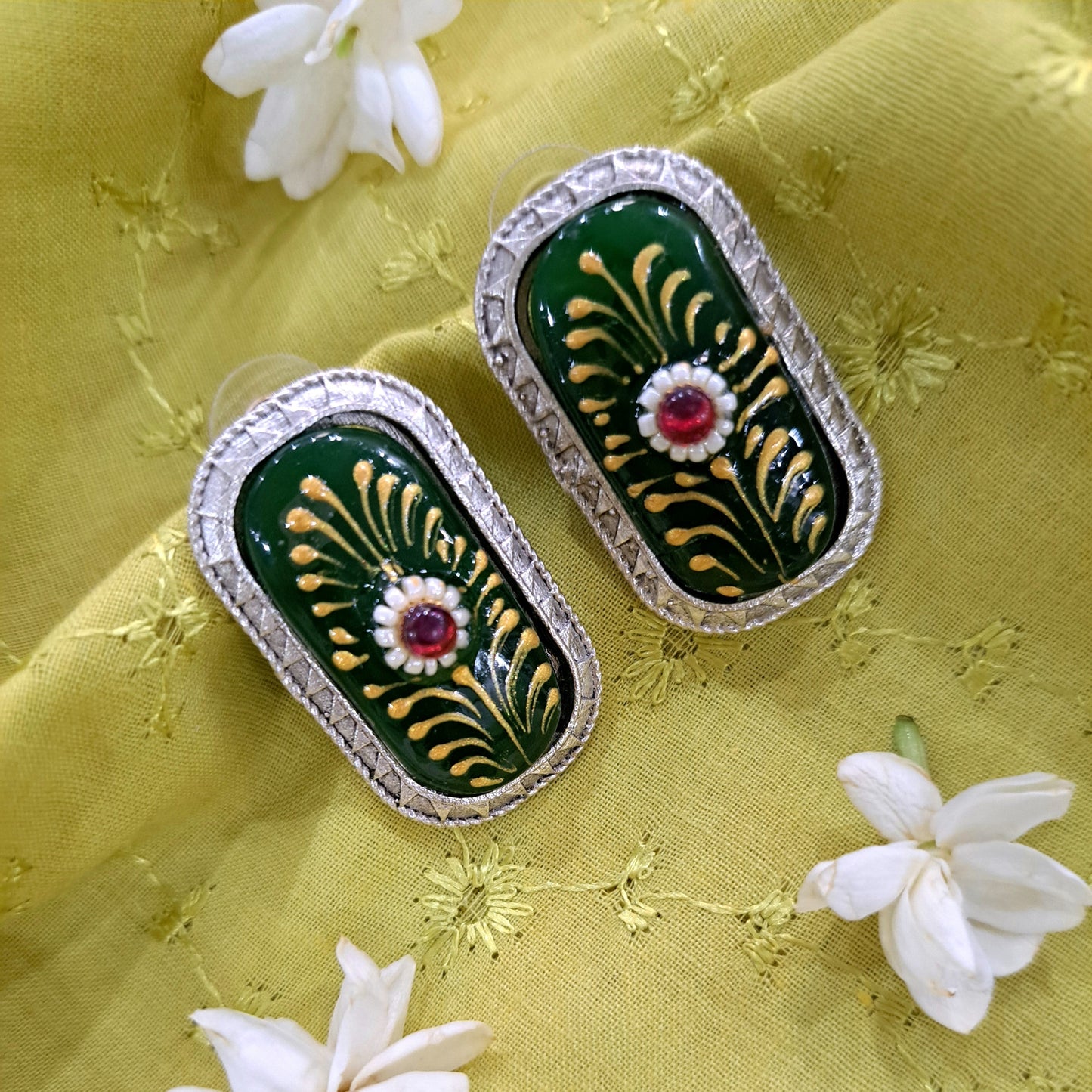 Meenira