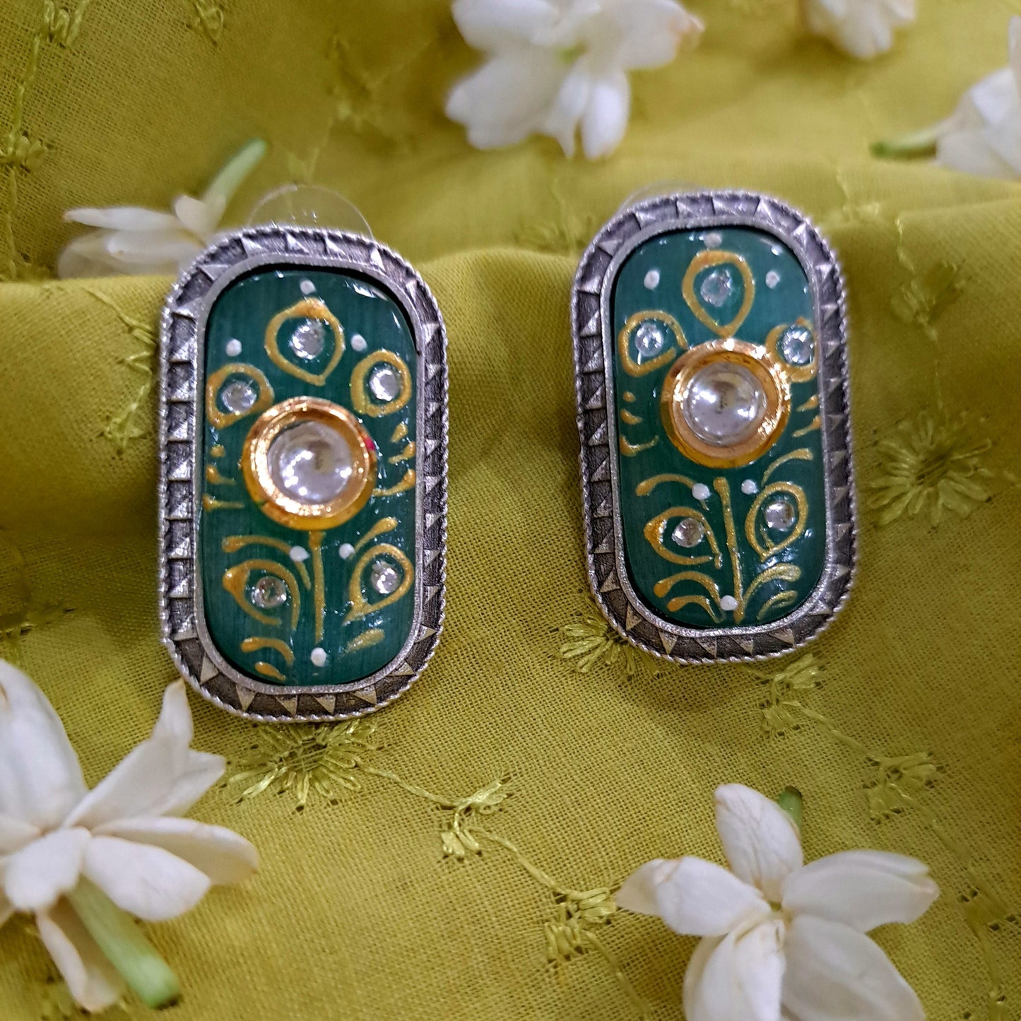 Meenira