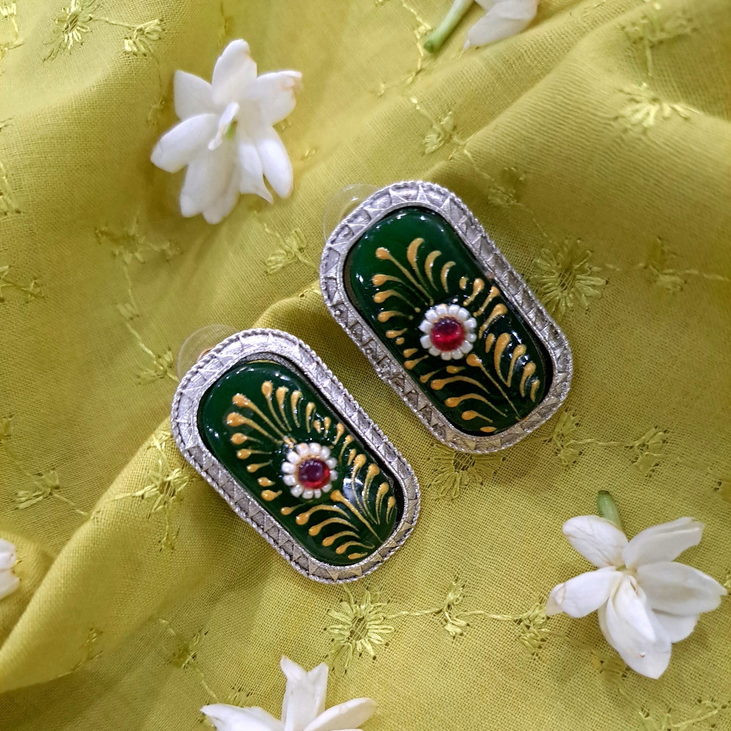 Meenira
