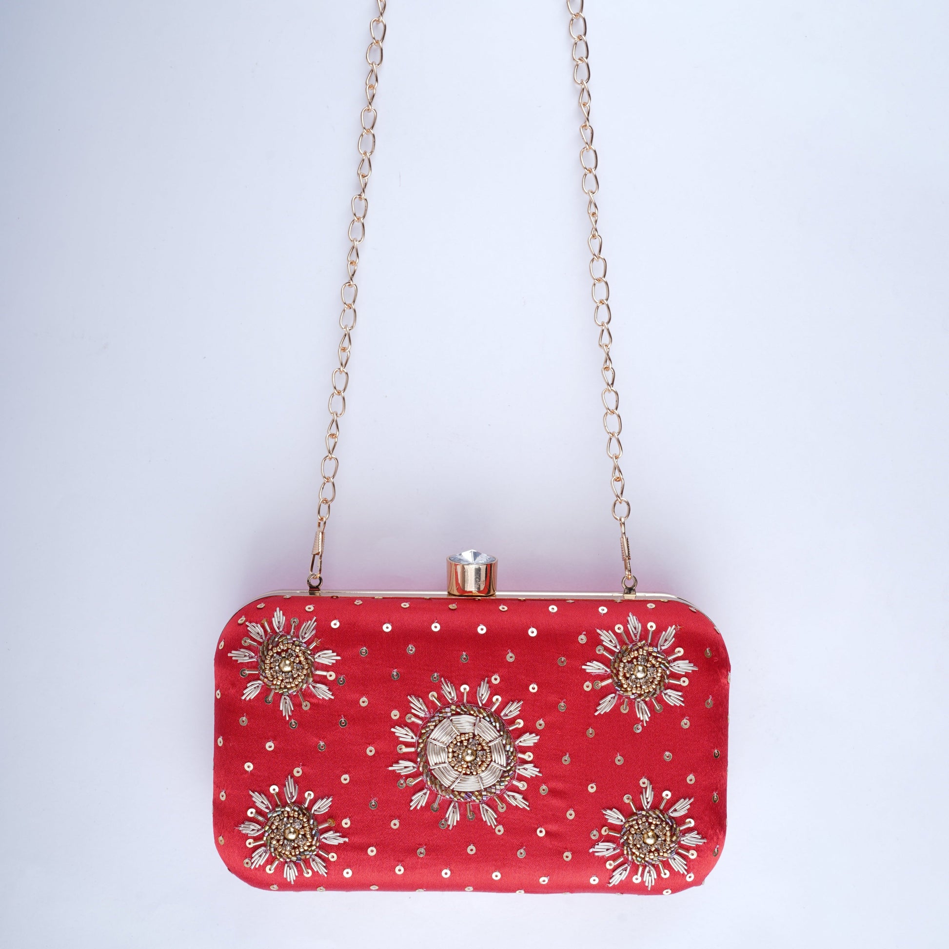 Handcrafted red bridal clutch – embellished wedding purse perfect for lehengas, sarees, and traditional outfits