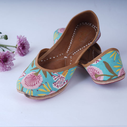 Lightweight summer printed jutti for women – breathable and stylish